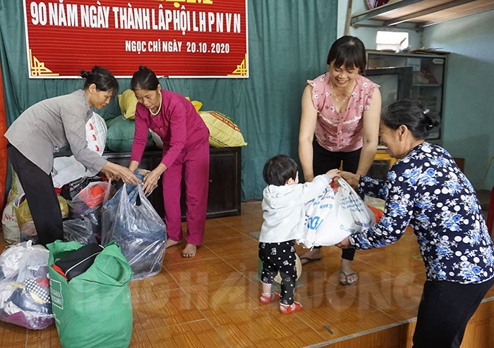 Nhân dân Ninh Giang tích cực hỗ trợ bà con vùng lũ